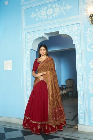 Grace that speaks for itself  Crafted in luxurious Vichitra silk  this lehenga brings a refined and royal touch to your festive wardrobe LNB1205MRN